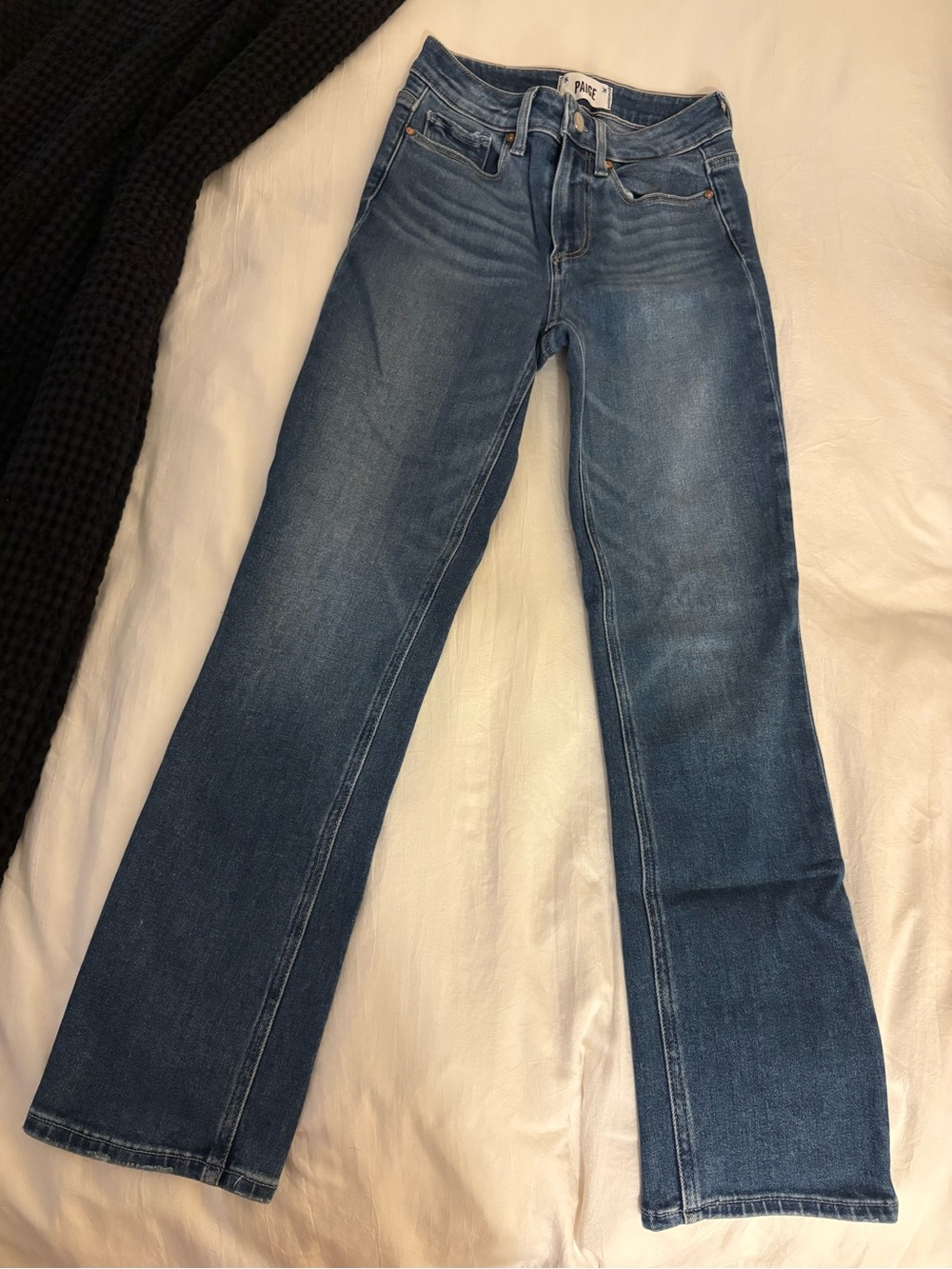 PAIGE Medium Cindy Crop Jeans